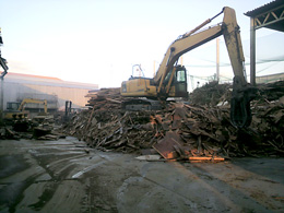 1.搬入された木廃材